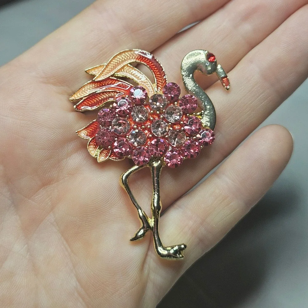 Flamingo Brooch Pin Womens OS Pink Gold Tone Rhinestone Enamel Tropical